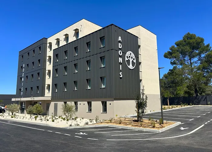 Adonis Le Castellet