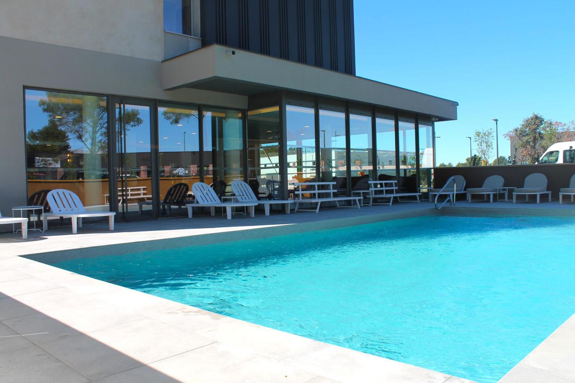 Hotel Adonis Le Castellet 3*
