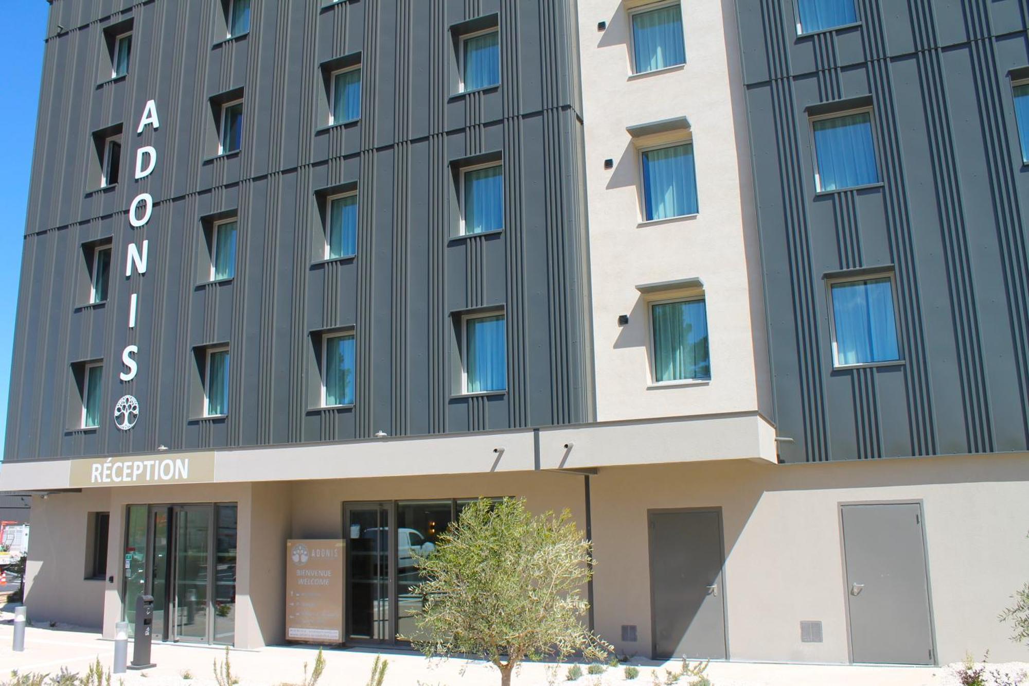 Adonis Le Castellet 3* Signes