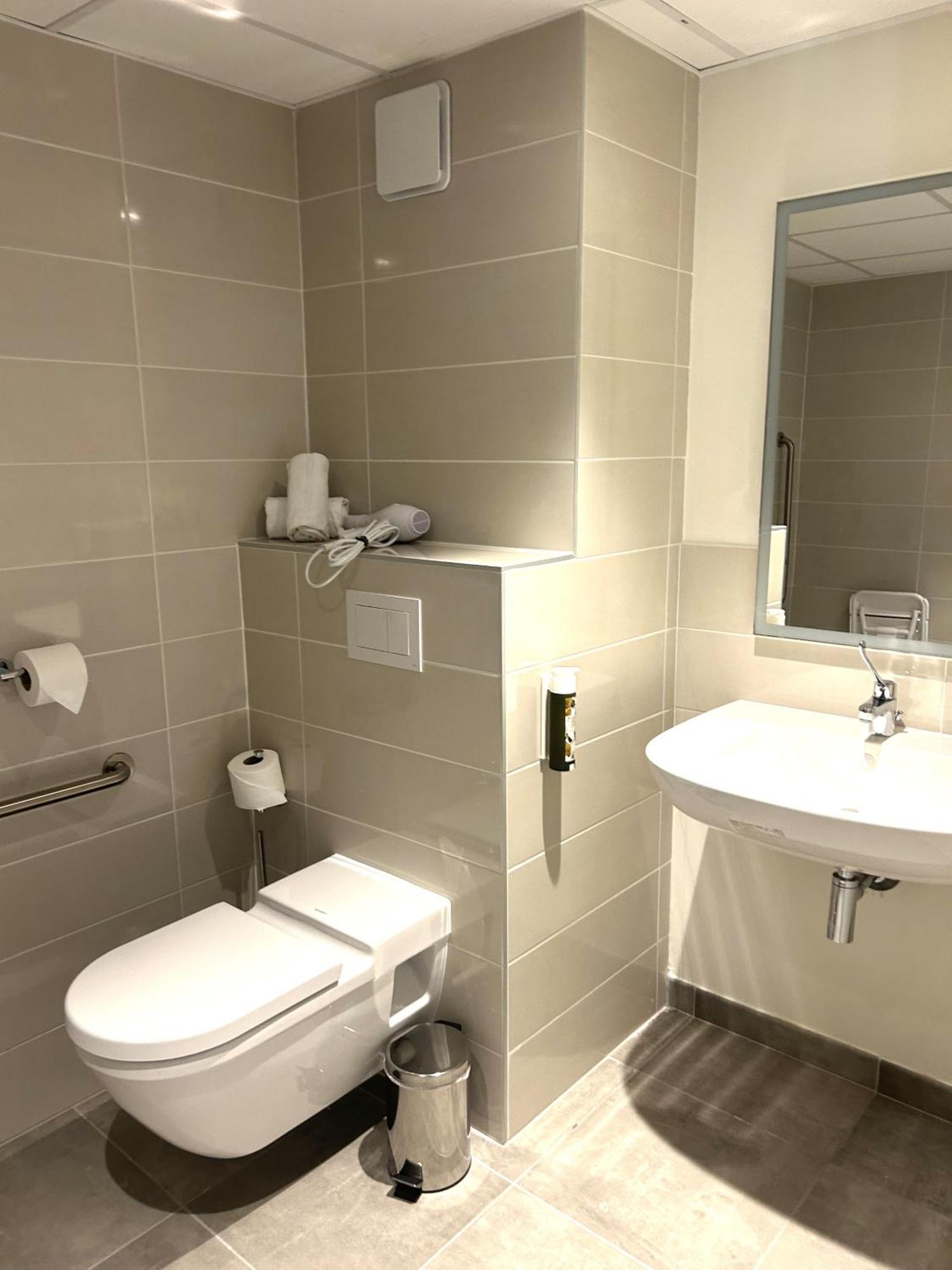 Hotel Adonis Le Castellet Signes
