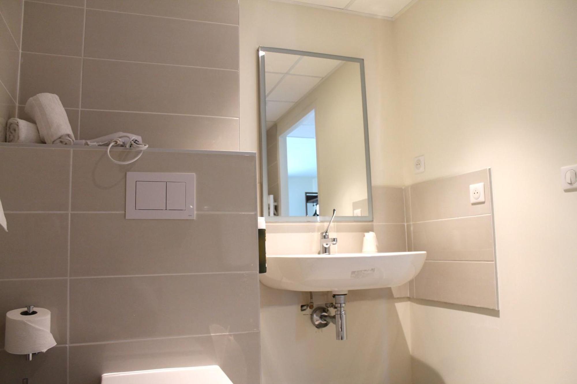 Adonis Le Castellet 3*