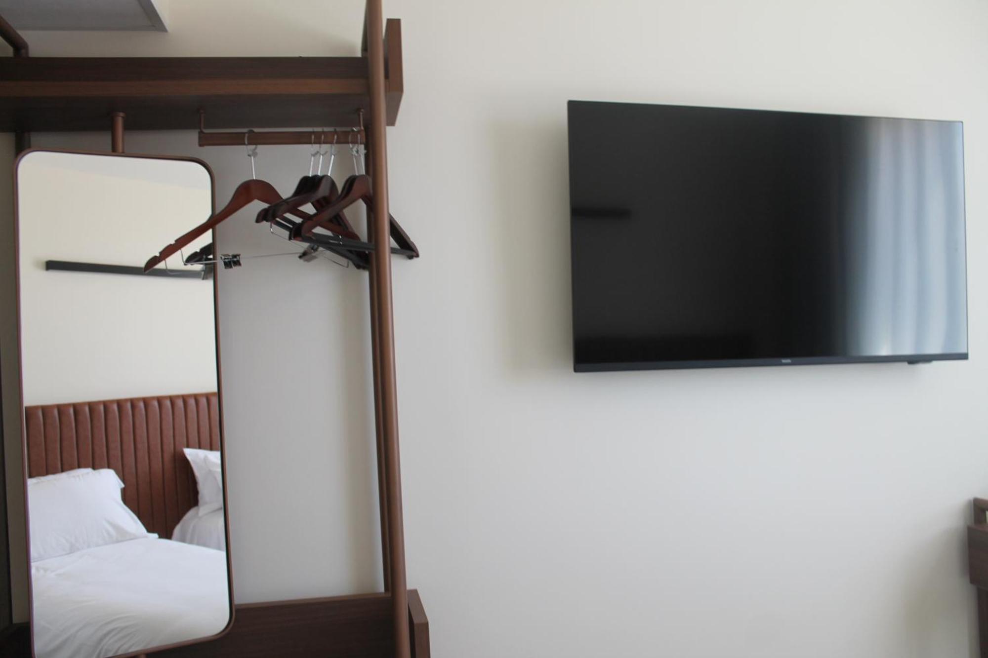 Adonis Le Castellet Hotel Signes